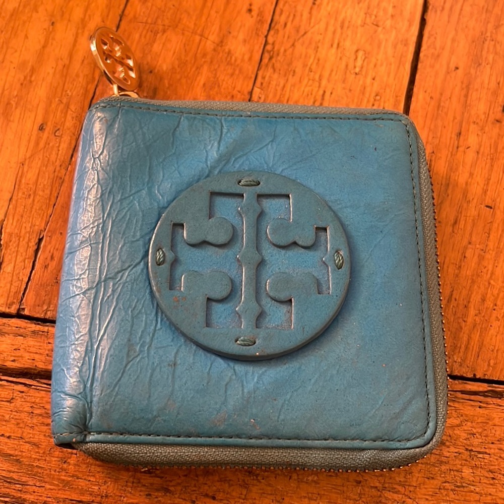 Tory Burch wallet. Used.